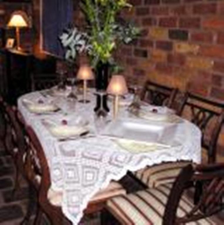 Moonbeam Cottages & Rainbow Cafe Moonambel 外观 照片